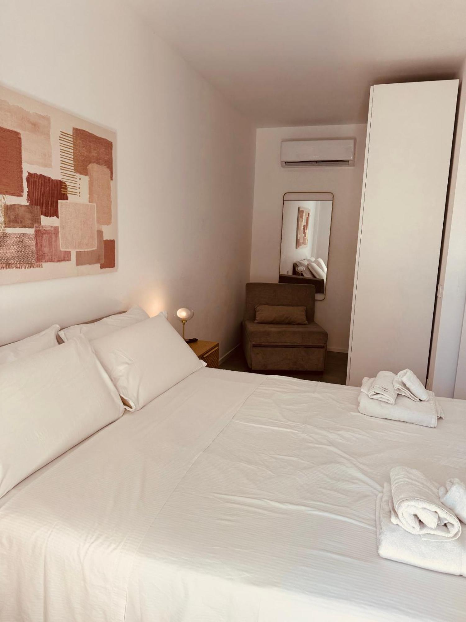 Marisabella Suite 9 Bari Exteriör bild